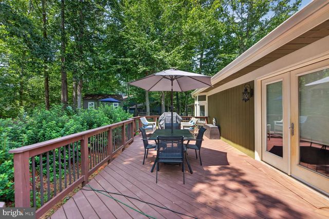 6273 OCCOQUAN FOREST DR, Manassas, VA 20112