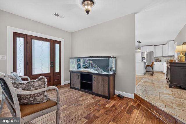 6273 OCCOQUAN FOREST DR, Manassas, VA 20112