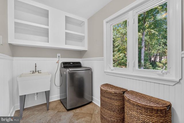 6273 OCCOQUAN FOREST DR, Manassas, VA 20112