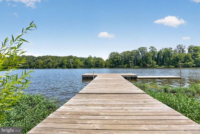 6273 OCCOQUAN FOREST DR, Manassas, VA 20112