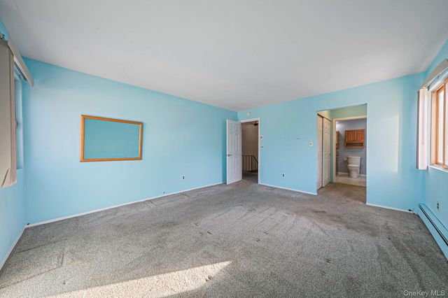 139 Tarpon Avenue, Medford, NY 11763