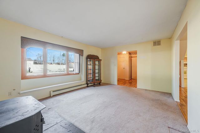 139 Tarpon Avenue, Medford, NY 11763