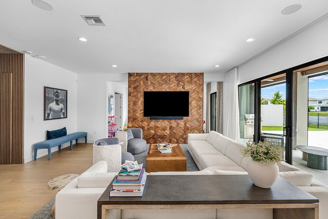 17099 Watersprite Lakes Road, Boca Raton, FL 33496