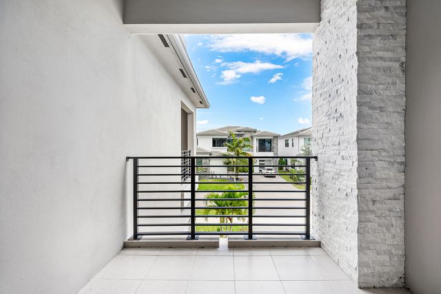 17099 Watersprite Lakes Road, Boca Raton, FL 33496