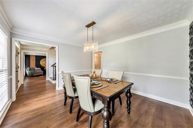 4929 Willow Creek Drive, Woodstock, GA 30188