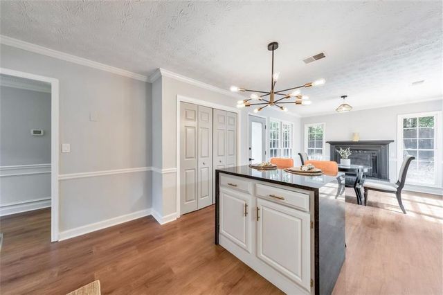 4929 Willow Creek Drive, Woodstock, GA 30188