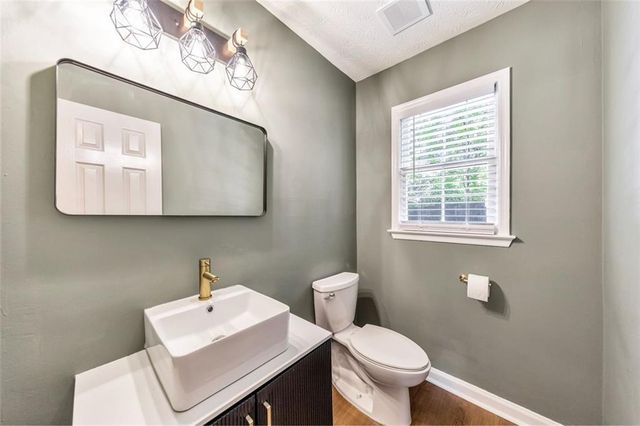 4929 Willow Creek Drive, Woodstock, GA 30188
