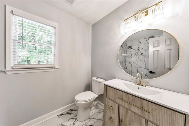 4929 Willow Creek Drive, Woodstock, GA 30188