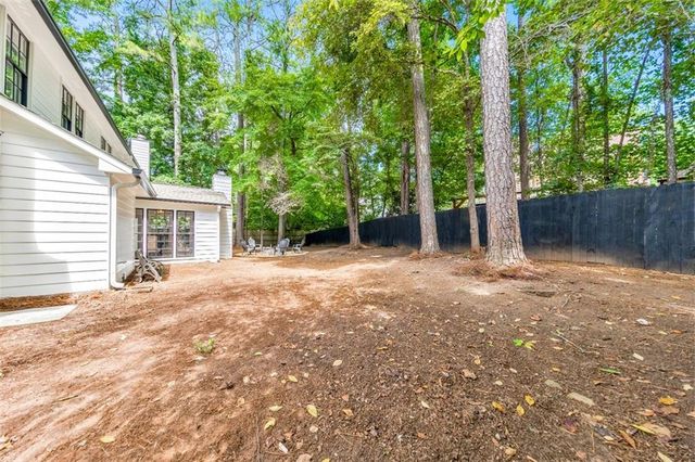 4929 Willow Creek Drive, Woodstock, GA 30188