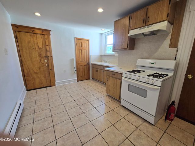 162 Kearny Avenue 4, Kearny, NJ 07032