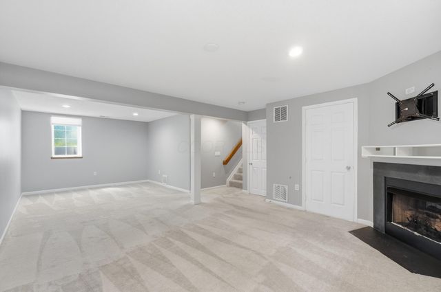 6940 Churchill Downs Drive, 40, New Albany, OH 43054