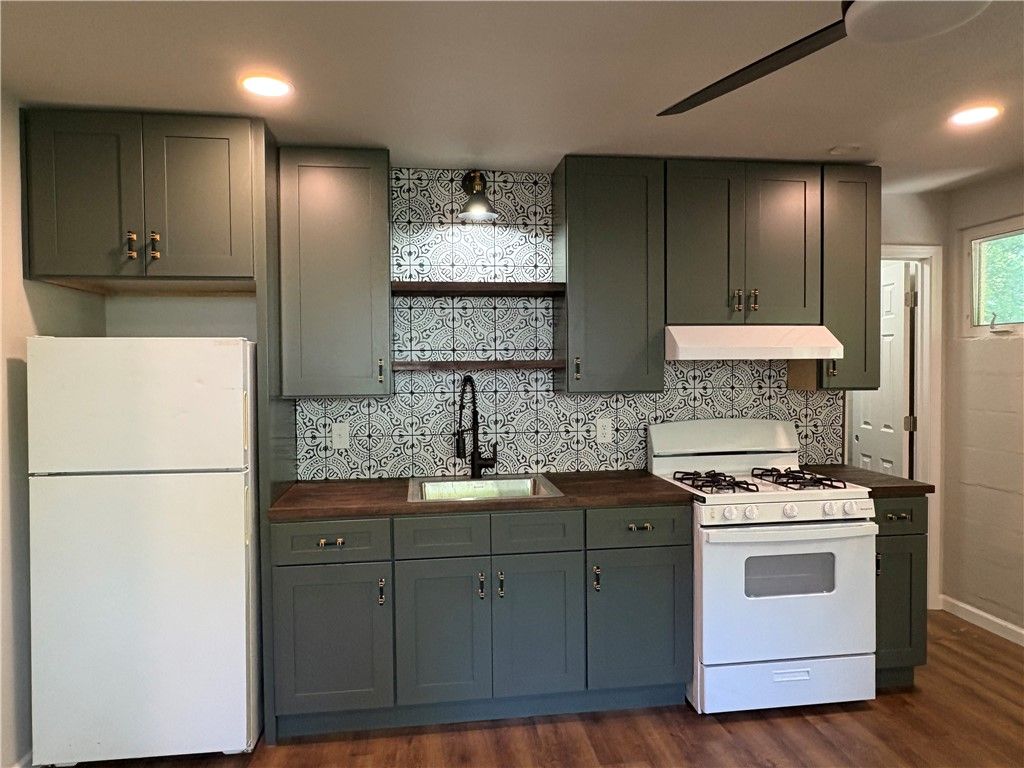 101 S West Avenue A2, Fayetteville, AR 72701