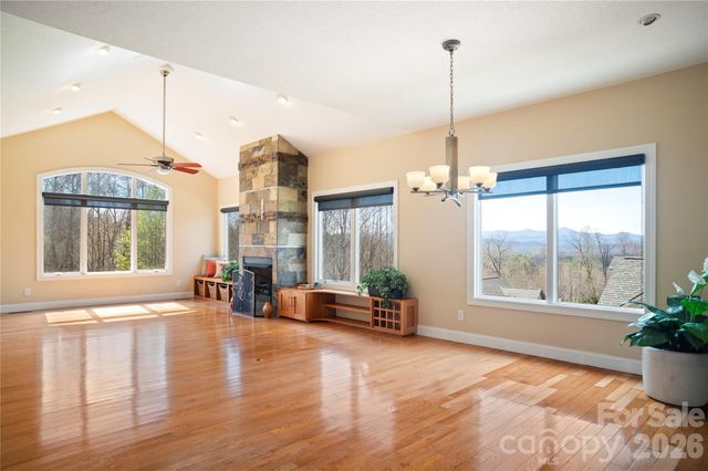 84 Deep Valley Lane, Hendersonville, NC 28791