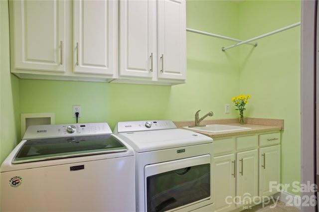 84 Deep Valley Lane, Hendersonville, NC 28791