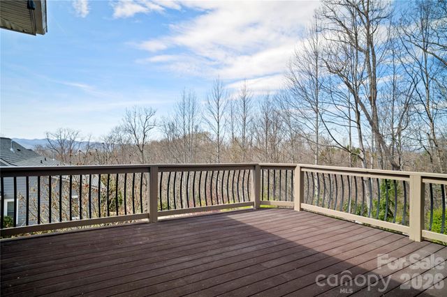 84 Deep Valley Lane, Hendersonville, NC 28791