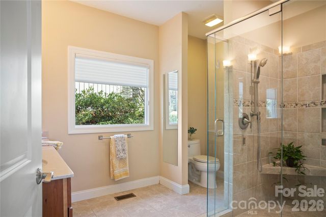 84 Deep Valley Lane, Hendersonville, NC 28791