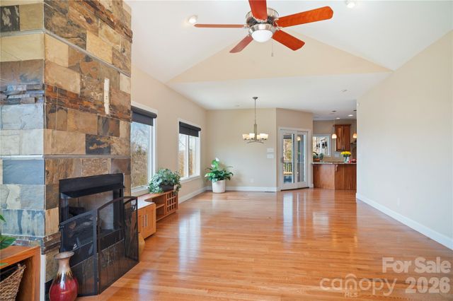 84 Deep Valley Lane, Hendersonville, NC 28791