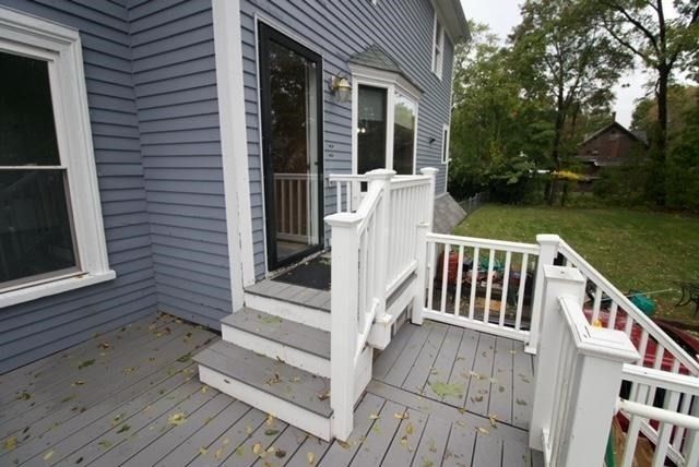 21 Pleasant St B, Merrimac, MA 01860