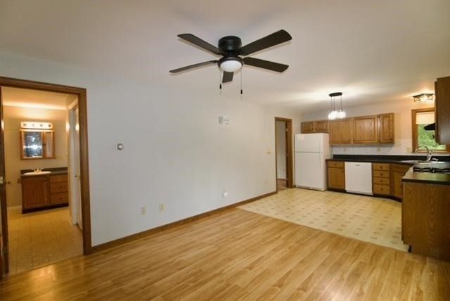 21 Pleasant St B, Merrimac, MA 01860