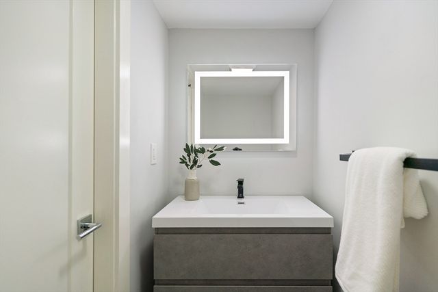 31 Harrison St B, Boston, MA 02131