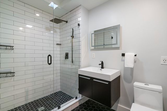 31 Harrison St B, Boston, MA 02131