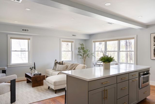 31 Harrison St B, Boston, MA 02131