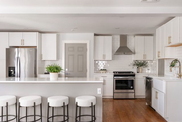 31 Harrison St B, Boston, MA 02131