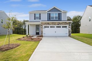108 Rills Crossing Way, Troutman, NC 28166