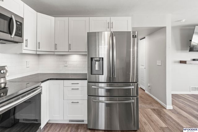 6118 Patterson Street, Omaha, NE 68117