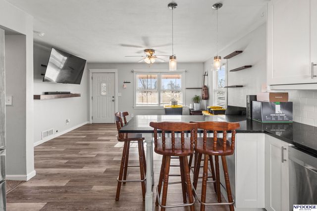 6118 Patterson Street, Omaha, NE 68117