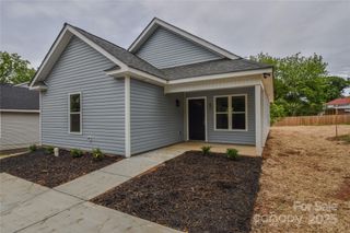651 S Elm Street 2, Statesville, NC 28677