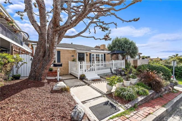 283 Fairview Street, Laguna Beach, CA 92651