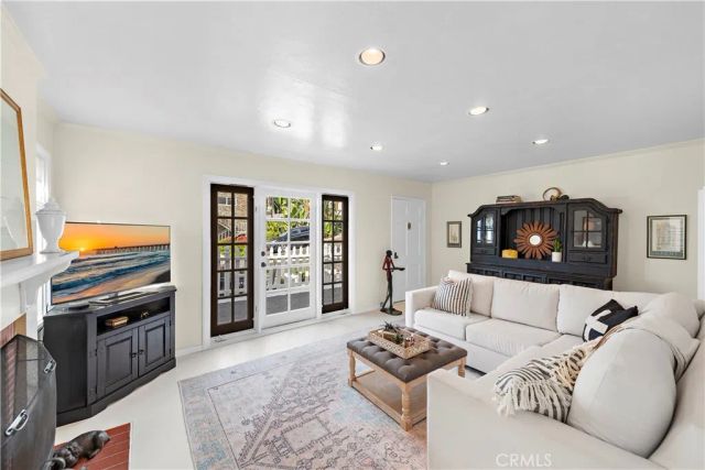 283 Fairview Street, Laguna Beach, CA 92651