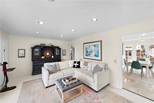 283 Fairview Street, Laguna Beach, CA 92651