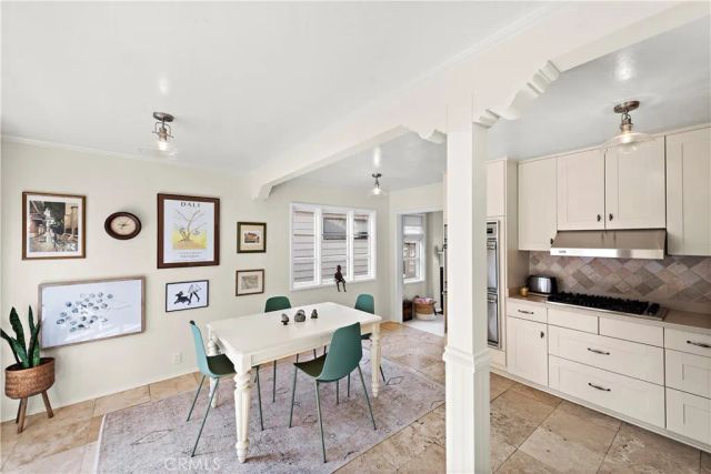 283 Fairview Street, Laguna Beach, CA 92651