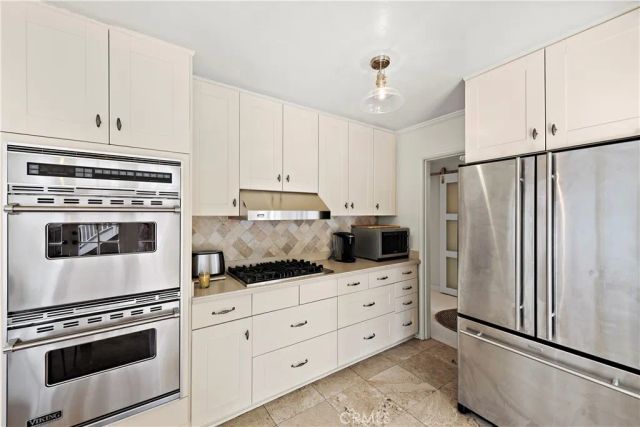 283 Fairview Street, Laguna Beach, CA 92651
