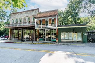 63 N Main Street, Eureka Springs, AR 72632