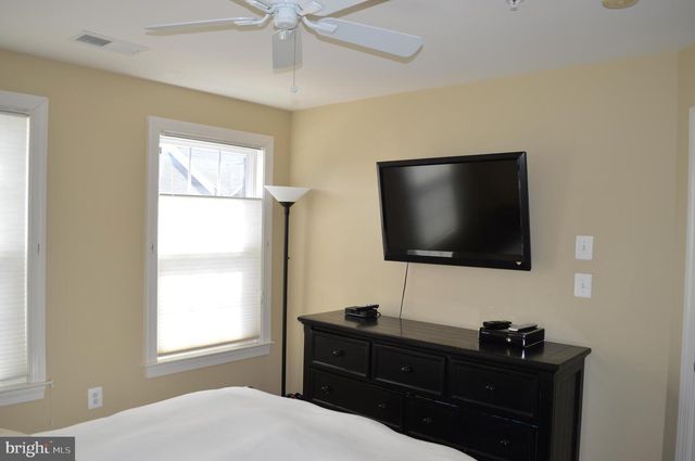 2070 CRESCENT MOON CT, Woodstock, MD 21163