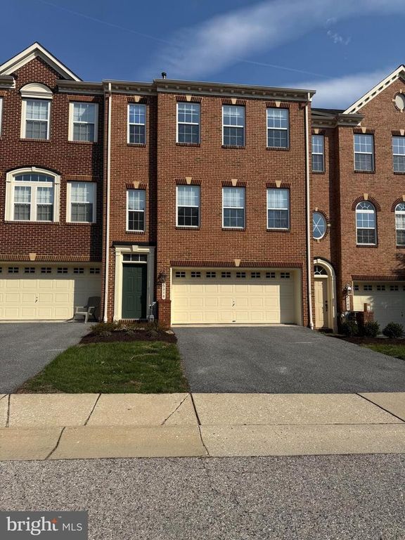 2070 CRESCENT MOON CT, Woodstock, MD 21163