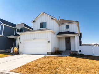 4952 E LAKE CORNER DR, Eagle Mountain, UT 84005