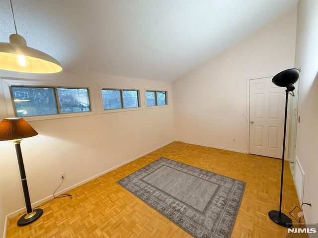 23 Karam Circle 3823, West Orange, NJ 07052