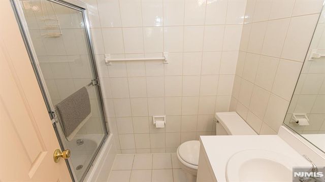 23 Karam Circle 3823, West Orange, NJ 07052