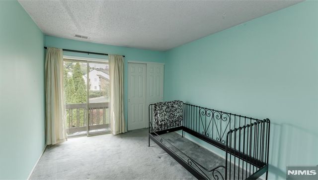 23 Karam Circle 3823, West Orange, NJ 07052