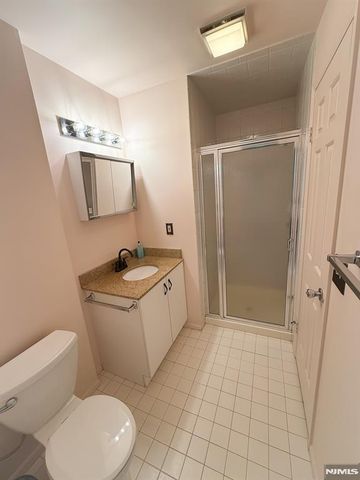 23 Karam Circle 3823, West Orange, NJ 07052