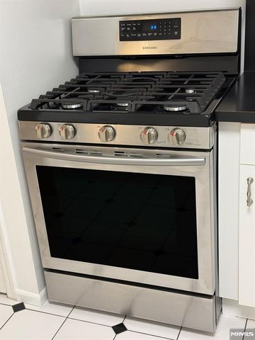 23 Karam Circle 3823, West Orange, NJ 07052