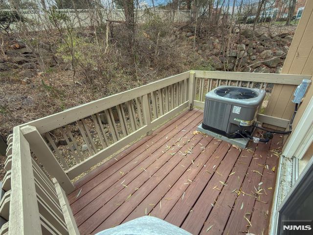 23 Karam Circle 3823, West Orange, NJ 07052