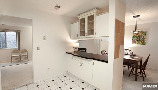 23 Karam Circle 3823, West Orange, NJ 07052