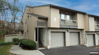 23 Karam Circle 3823, West Orange, NJ 07052