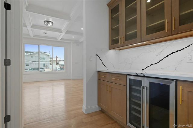 319 Blacksmith Road W, Levittown, NY 11756