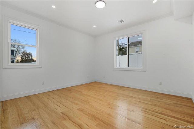 319 Blacksmith Road W, Levittown, NY 11756